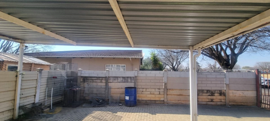 4 Bedroom Property for Sale in Wilgehof Free State